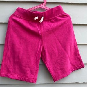 Hanna Andersson size 6-7 (120) basic pink shorts